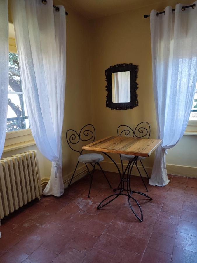 Les Jardins De La Fontaine Bed & Breakfast Ales Ngoại thất bức ảnh